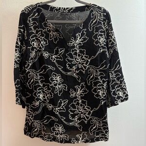 NWOT Bua Bua Black Cotton Floral Embroidered Tunic Top L